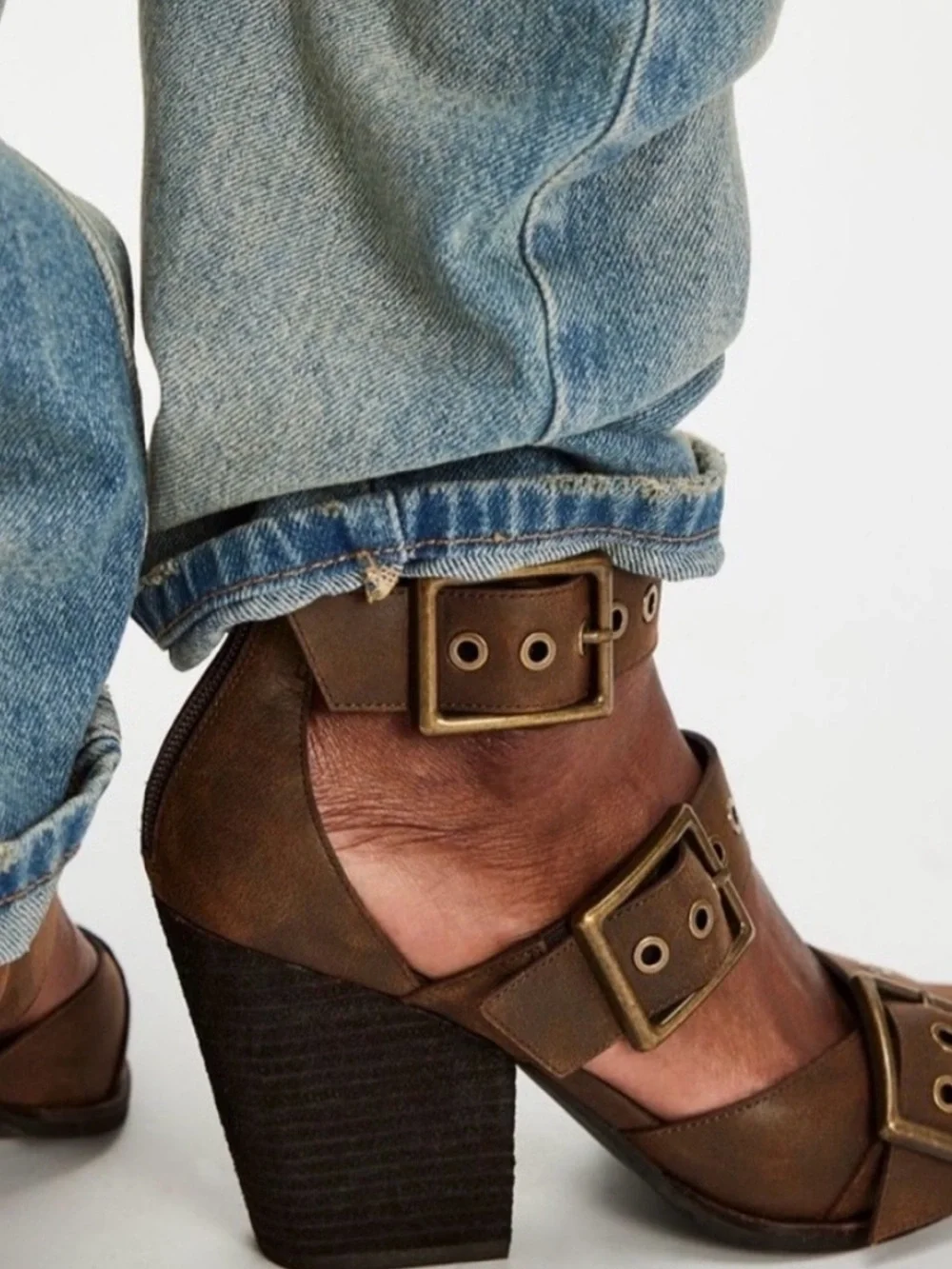 Jeffrey Campbell new box